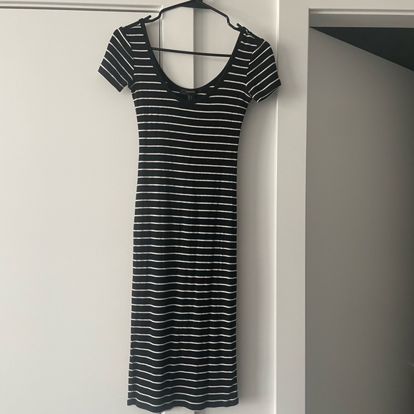 Forever 21 Striped Midi Dress - Picture 2 of 7